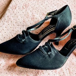 Vintage Women’s Vera Cruz Closed Toe Pumps, 9.5